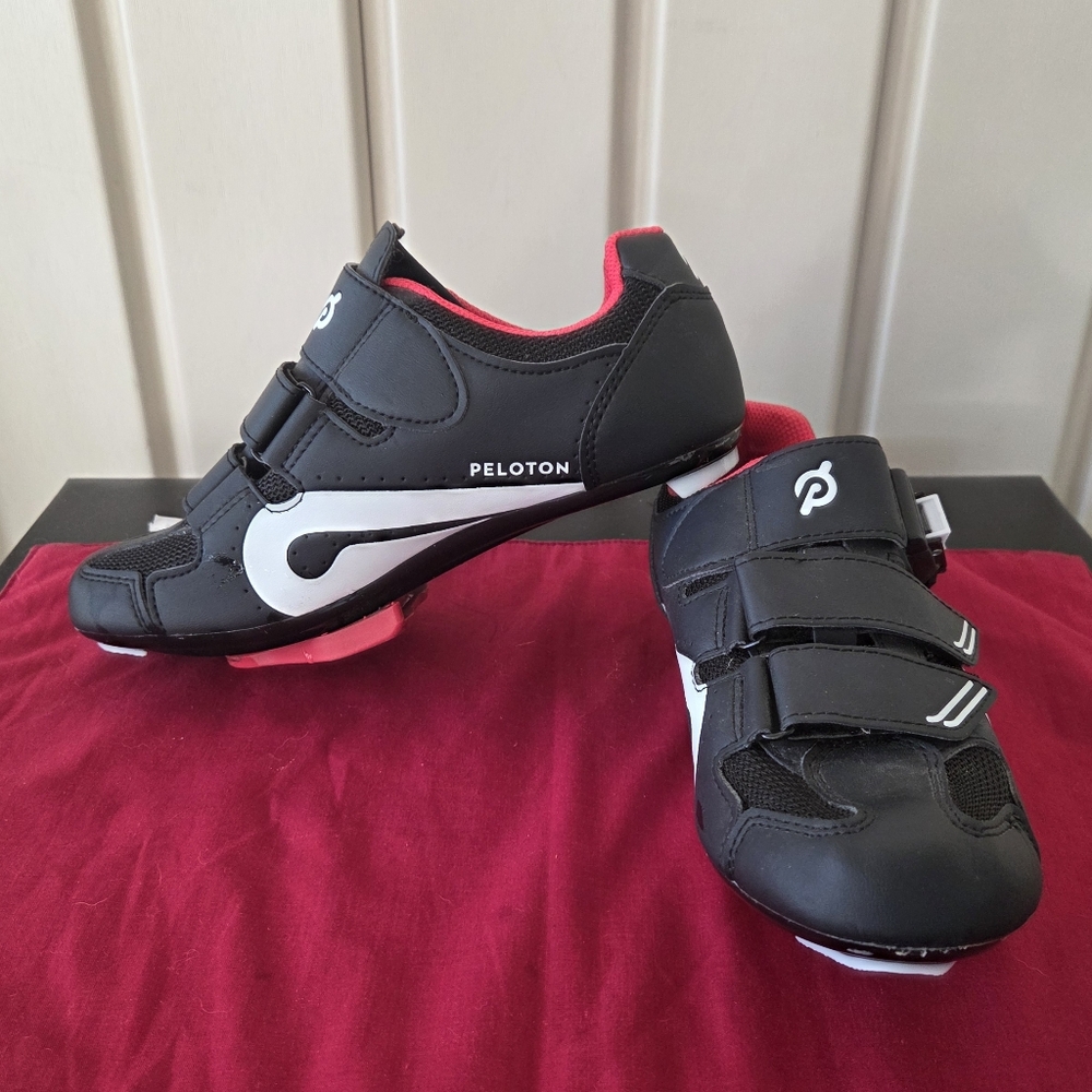 Peloton Indoor Cycling Shoes for Peloton Bikes and Bike+ Size 37 EU Women's 6 US